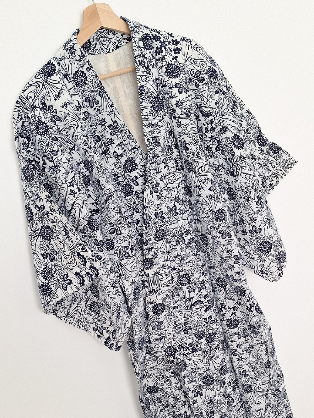 Floral Kimono Robe in Navy and White